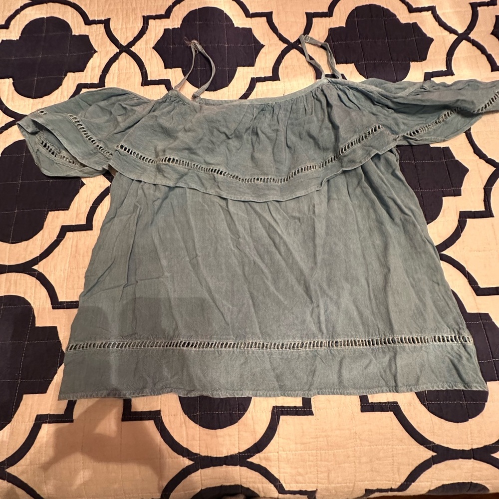 Style Envy Green Sleeveless Ruffled Blouse